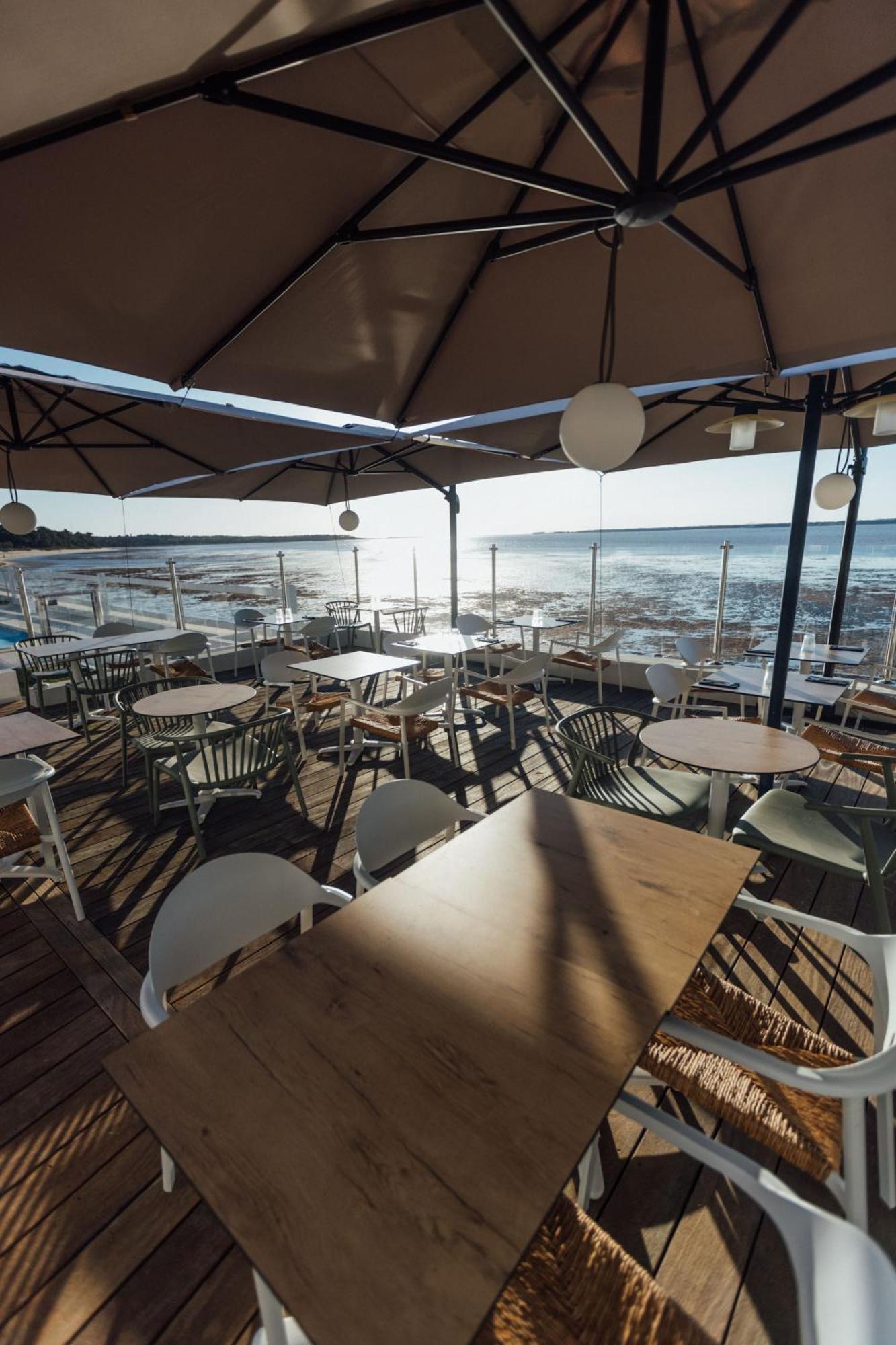 Beach Hotel - Le Grand Chalet Ронс-ле-Бен Экстерьер фото